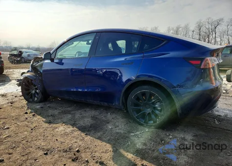 2022 Tesla Model Y z USA, uszkodzony, nr VIN 7SAYGDEE3NF481416